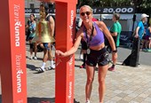 Hannah ringing the PB bell, London 10k 2026